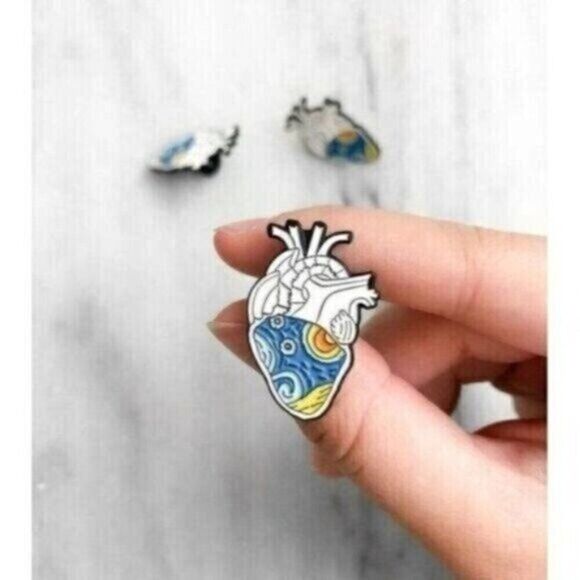 3/$20 Van Gogh Starry Night Heart Enamel Pin - Picture 1 of 1